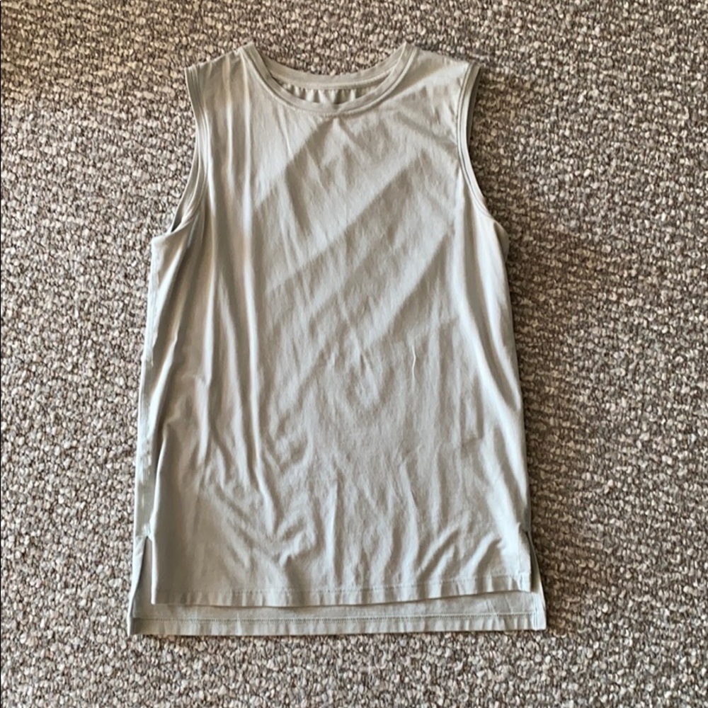 Lulu muscle shirt